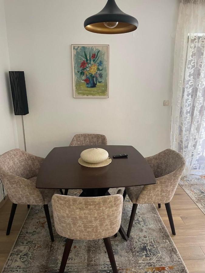 Reina Apartment
