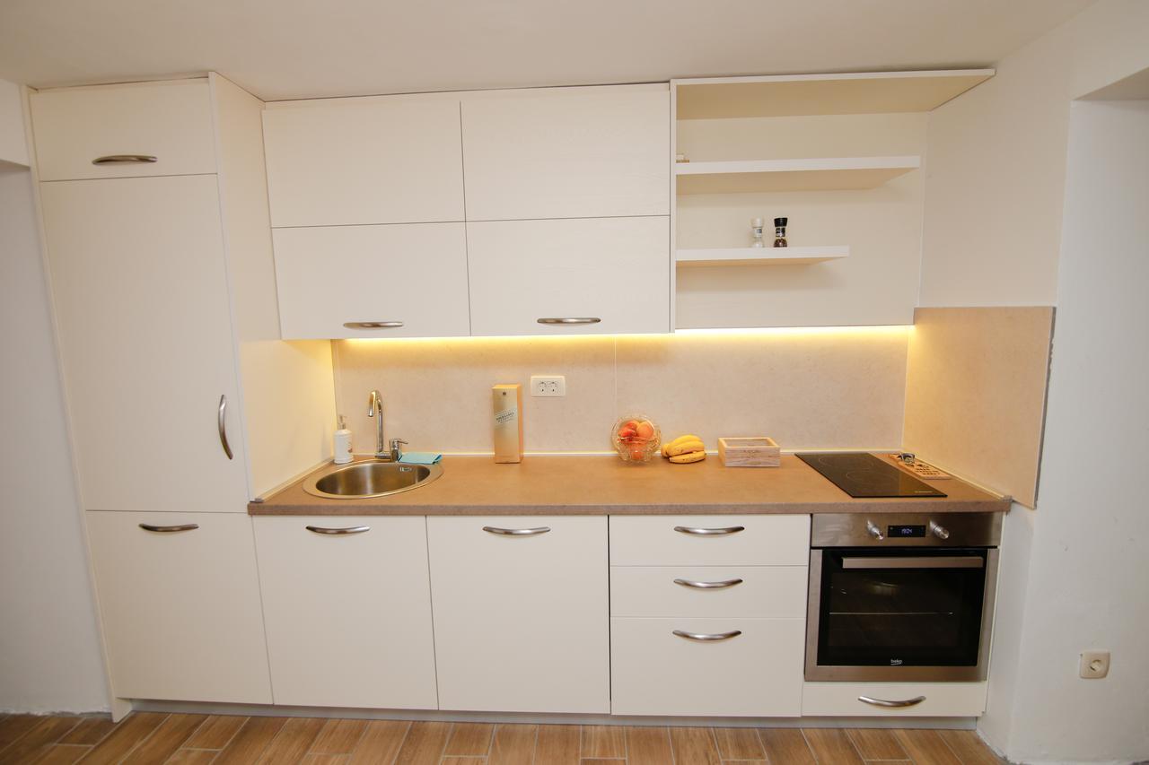 Reina Apartment