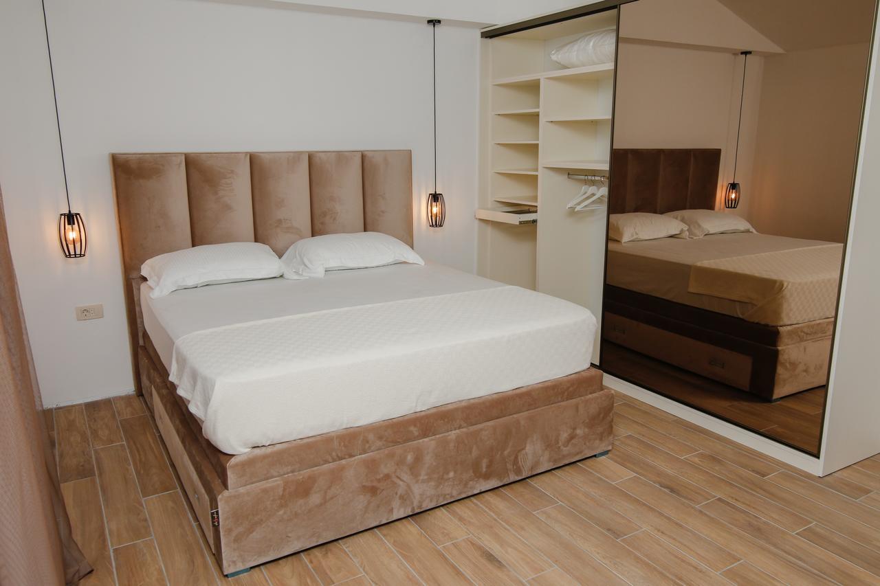 Apartment Reina *
