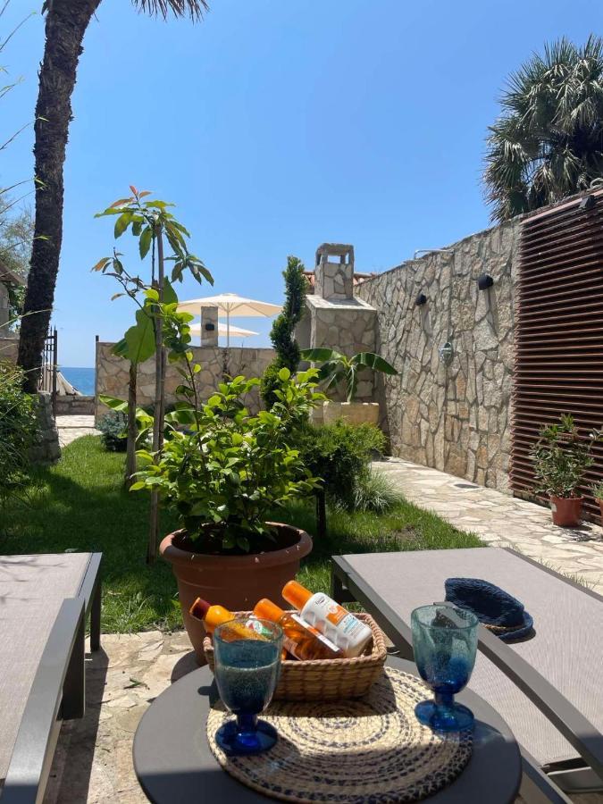 Reina Apartman